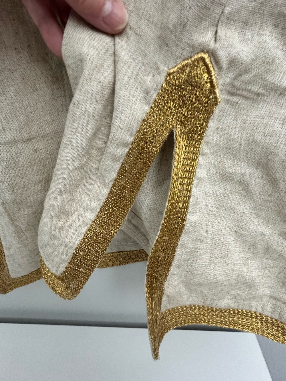 Coldwater Creek Cream Tunic with V Neck Gold Trim Accents Linen Blend Size L - Picture 4 of 13